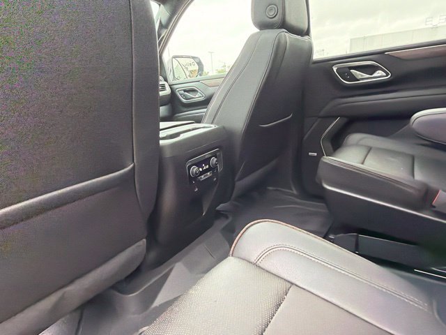 Used 2024 Chevrolet Tahoe High Country AWD/4WD image 34