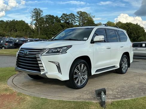 Used 2016 Lexus LX 570 4WD w/ Luxury Package image 3
