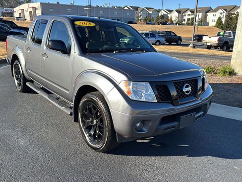 Used 2018 Nissan Frontier SV w/ Value Truck Package image 6