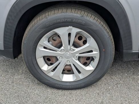 Used 2024 Chevrolet Trax LS w/ Driver Confidence Package FWD image 12