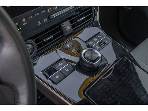 Used 2023 Subaru Solterra AWD image 27