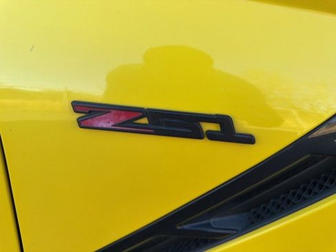 Used 2016 Chevrolet Corvette Stingray Coupe w/ 2LT Preferred Equipment Group image 10