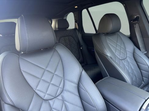 Used 2024 BMW X5 xDrive40i w/ M Sport Package image 23
