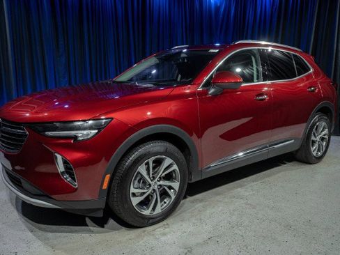 Used 2023 Buick Envision Essence image 1