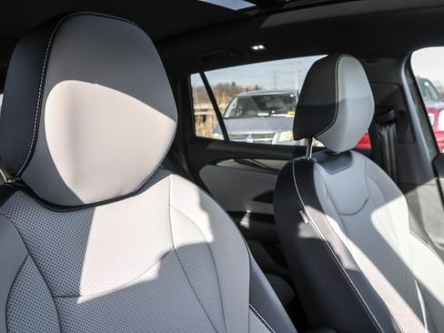 New 2026 Volkswagen Tiguan SE R-Line image 43