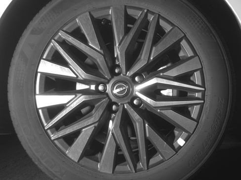 Used 2025 Nissan Altima 2.5 SV image 13