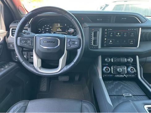 Certified 2023 GMC Yukon XL Denali w/ Denali Reserve Package image 23