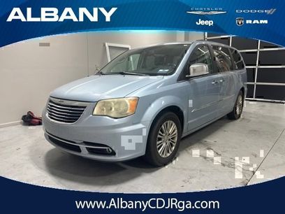 Used 2013 Chrysler Town & Country Touring-L w/ Trailer Tow Group