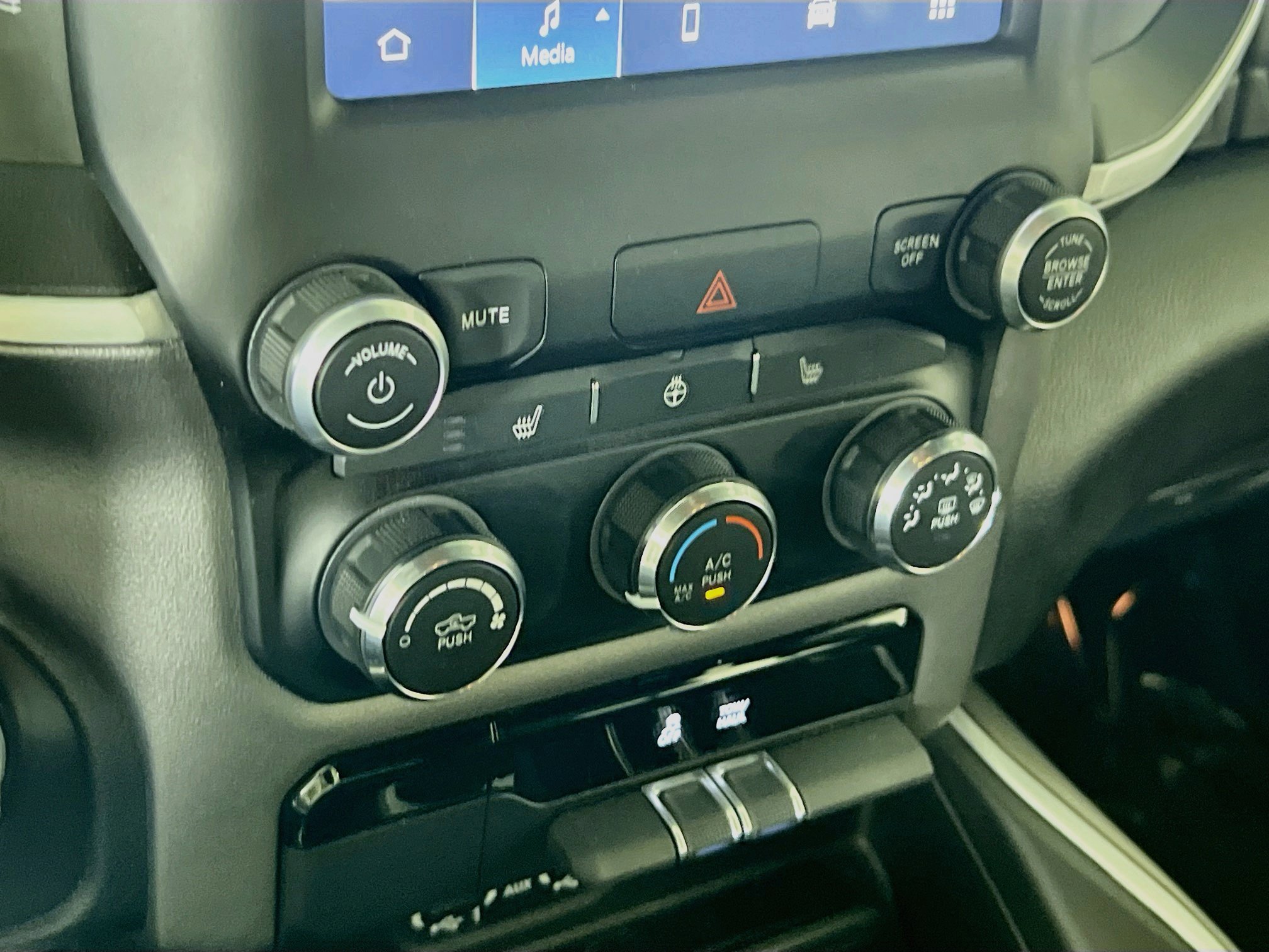 Used 2023 RAM 1500 Big Horn AWD/4WD image 15