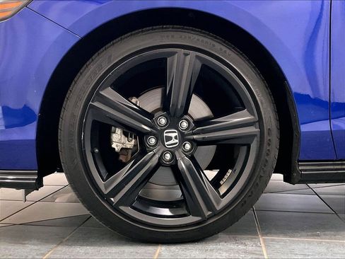 Used 2024 Honda Accord Sport image 7