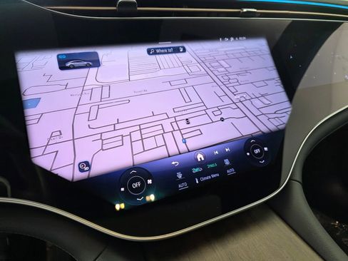 Certified 2023 Mercedes-Benz EQS 580 4MATIC Sedan image 23