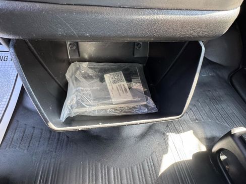 Used 2022 Chevrolet Express 2500 Extended w/ Driver Convenience Package image 19