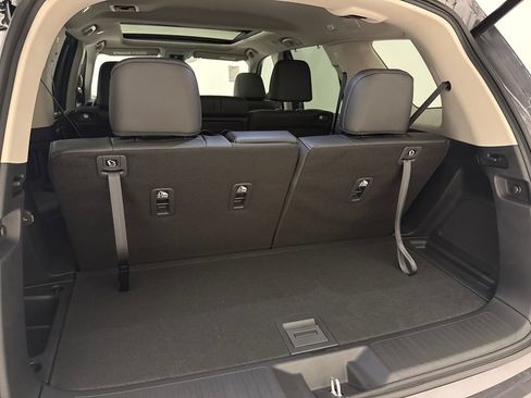 New 2026 Honda Pilot Touring image 11