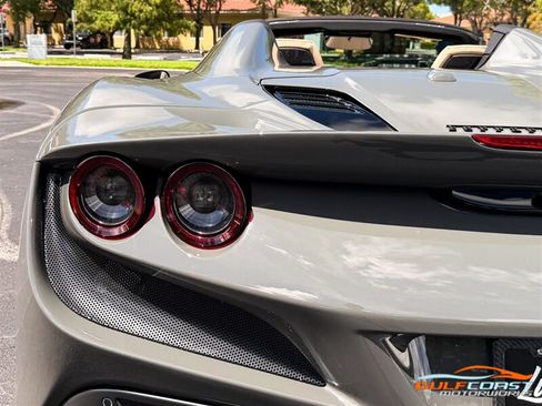 Used 2022 Ferrari F8 Tributo RWD image 51