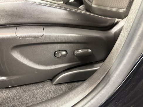 Used 2020 Buick Encore Preferred w/ Safety Package image 24