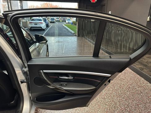 Used 2017 BMW 330i Sedan image 26