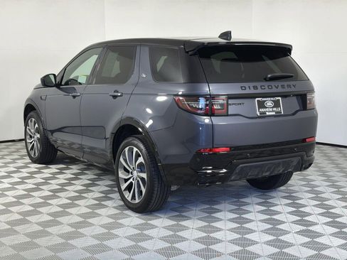 Certified 2025 Land Rover Discovery Sport Dynamic SE image 3
