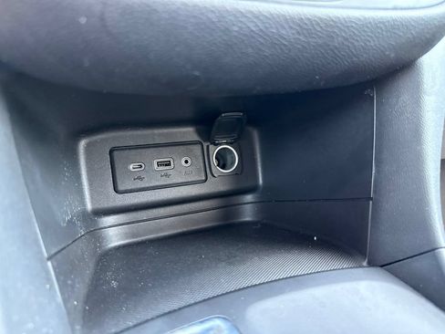 Used 2020 Chevrolet Equinox LT w/ Driver Convenience Package AWD/4WD image 22