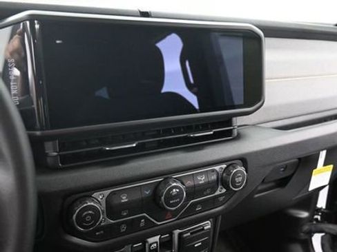 New 2026 Jeep Wrangler Unlimited Sport image 18