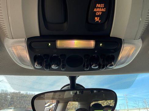 Used 2015 MINI Cooper 2-Door Hardtop image 12