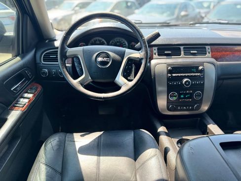 Used 2013 GMC Yukon SLT w/ SLT-2 Equipment Package image 11