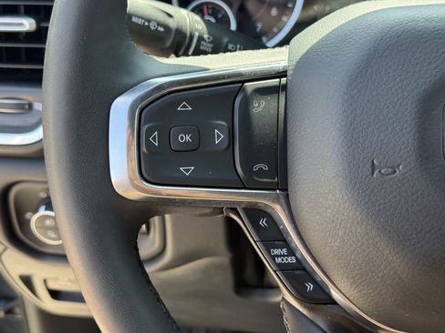 Used 2025 RAM 1500 Laramie w/ Sport Appearance Package AWD/4WD image 17