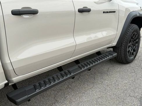 Used 2026 Chevrolet Colorado Trail Boss AWD/4WD image 13
