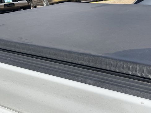 Used 2021 Jeep Gladiator Sport image 5