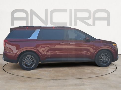 Used 2026 Kia Carnival EX FWD image 9
