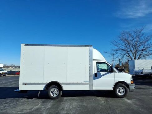 New 2024 Chevrolet Express 3500 w/ Power Convenience Package RWD image 2