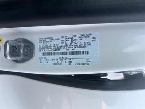 Used 2023 Lincoln Corsair AWD image 33