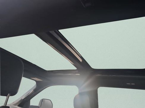 Certified 2019 Ford F150 Lariat w/ Equipment Group 502A Luxury image 18