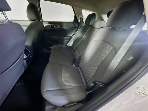 Used 2025 Kia Sportage LX FWD image 26