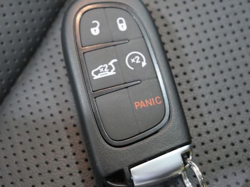 Used 2023 Jeep Cherokee Altitude Lux w/ Lux Elite Package AWD/4WD image 29