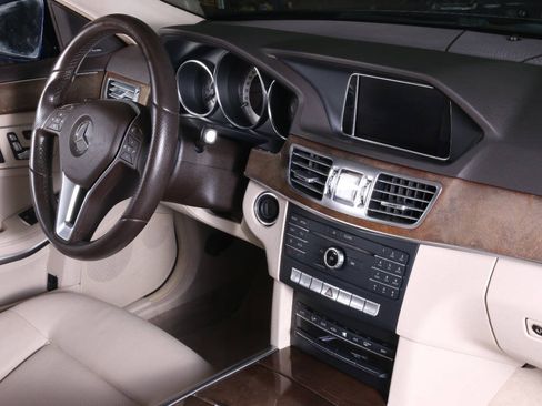 Used 2016 Mercedes-Benz E 350 Sedan image 46