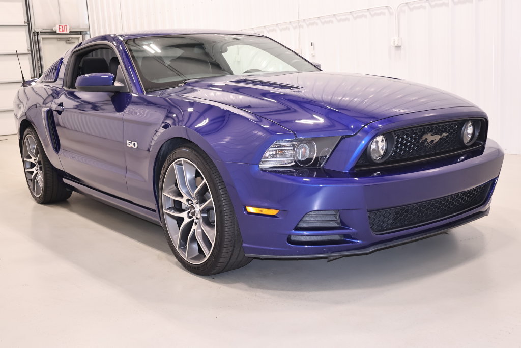 Used 2014 Ford Mustang GT Premium RWD image 3