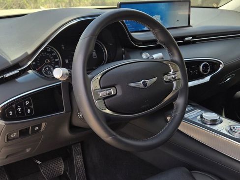 Used 2025 Genesis GV70 2.5T w/ Select Package image 23