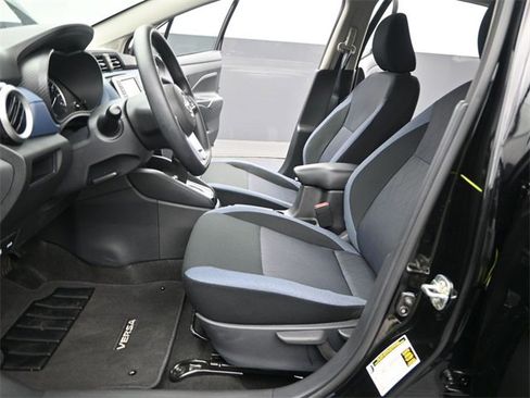 Used 2024 Nissan Versa SV image 12