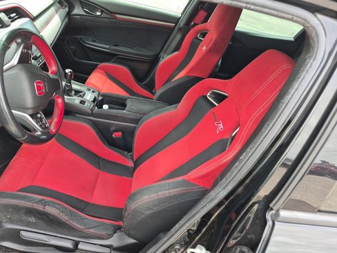 Used 2018 Honda Civic Type R image 7