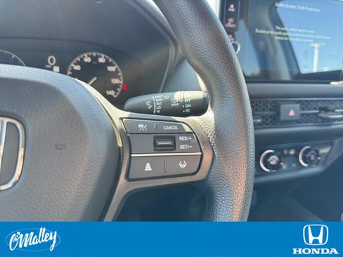 New 2026 Honda HR-V LX image 17