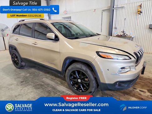 Used 2014 Jeep Cherokee Latitude w/ Cold Weather Group AWD/4WD image 5