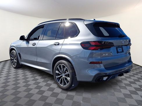 Used 2025 BMW X5 xDrive40i w/ M Sport Package image 2