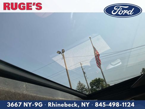 Used 2023 Ford Expedition Platinum AWD/4WD image 31