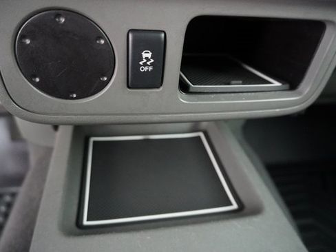 Used 2019 Nissan Frontier SV image 29