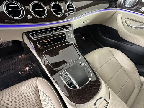 Used 2021 Mercedes-Benz E 350 Sedan image 30