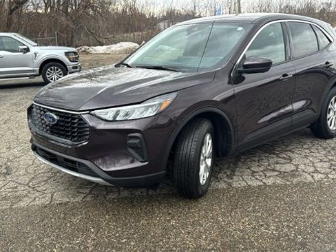 Certified 2023 Ford Escape Active w/ Tech Pack #2 image 7