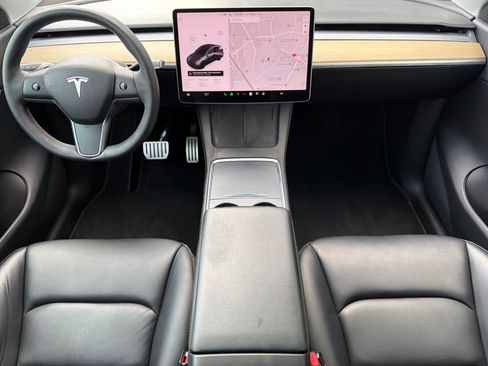 Used 2022 Tesla Model Y Performance AWD/4WD image 3