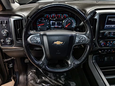 Used 2018 Chevrolet Silverado 1500 LTZ Z71 w/ LTZ Plus Package image 18