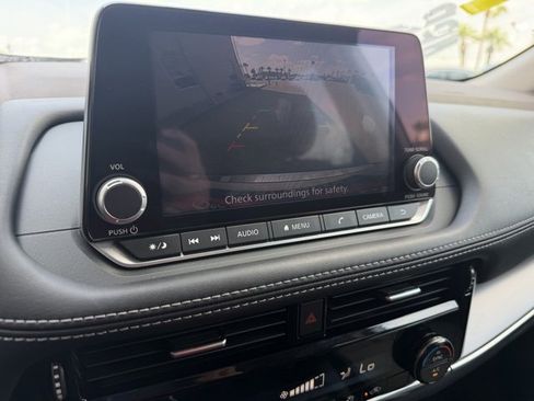 Certified 2023 Nissan Rogue SV image 20