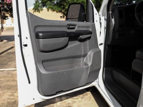Used 2018 Nissan NV 1500 S RWD image 30